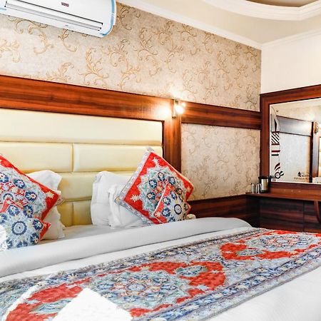 Pahalgam Retreat Hotel Екстериор снимка