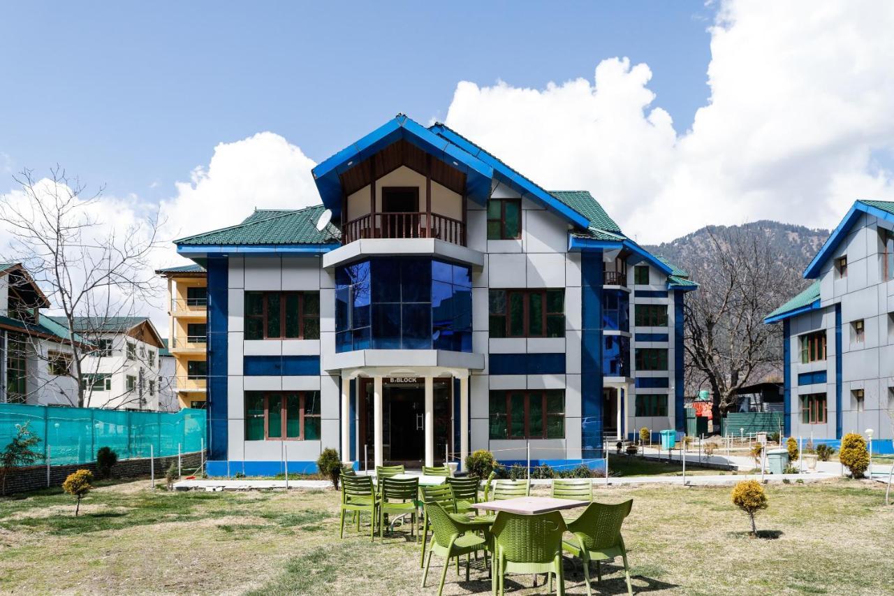 Pahalgam Retreat Hotel Екстериор снимка