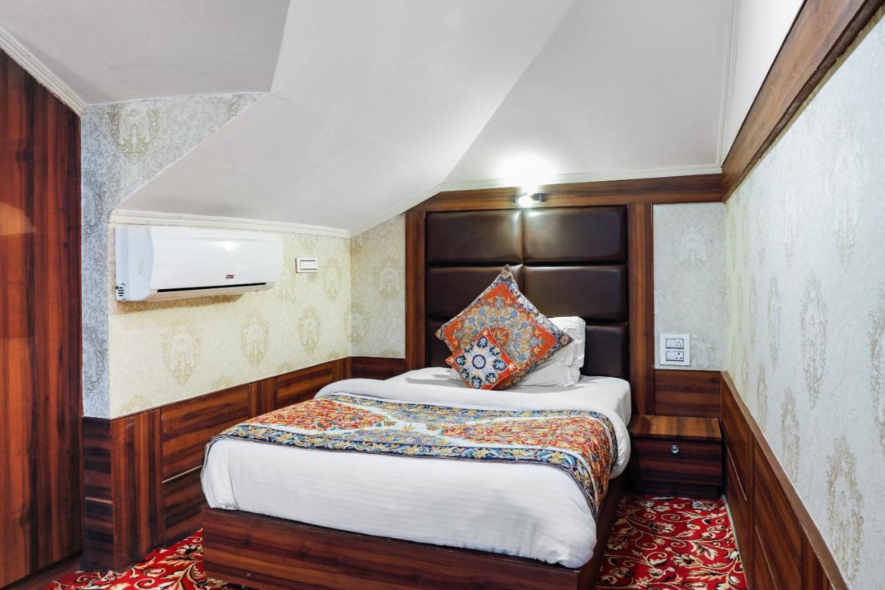 Pahalgam Retreat Hotel Екстериор снимка