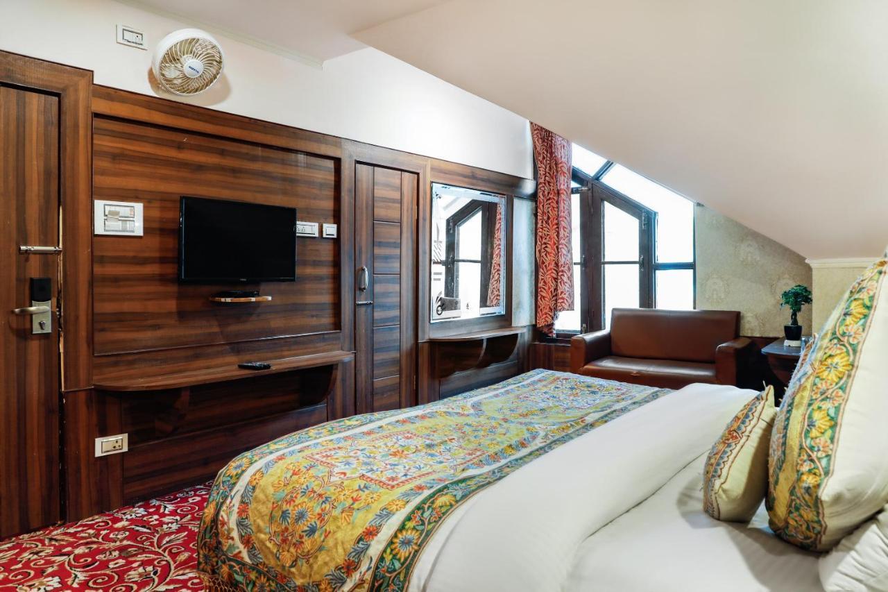 Pahalgam Retreat Hotel Екстериор снимка